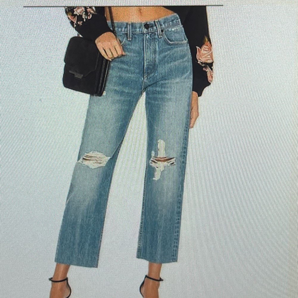 Rag & Bone High-Rise Distressed Ripped Ankle Modele Jeans in color:‎ Shaker